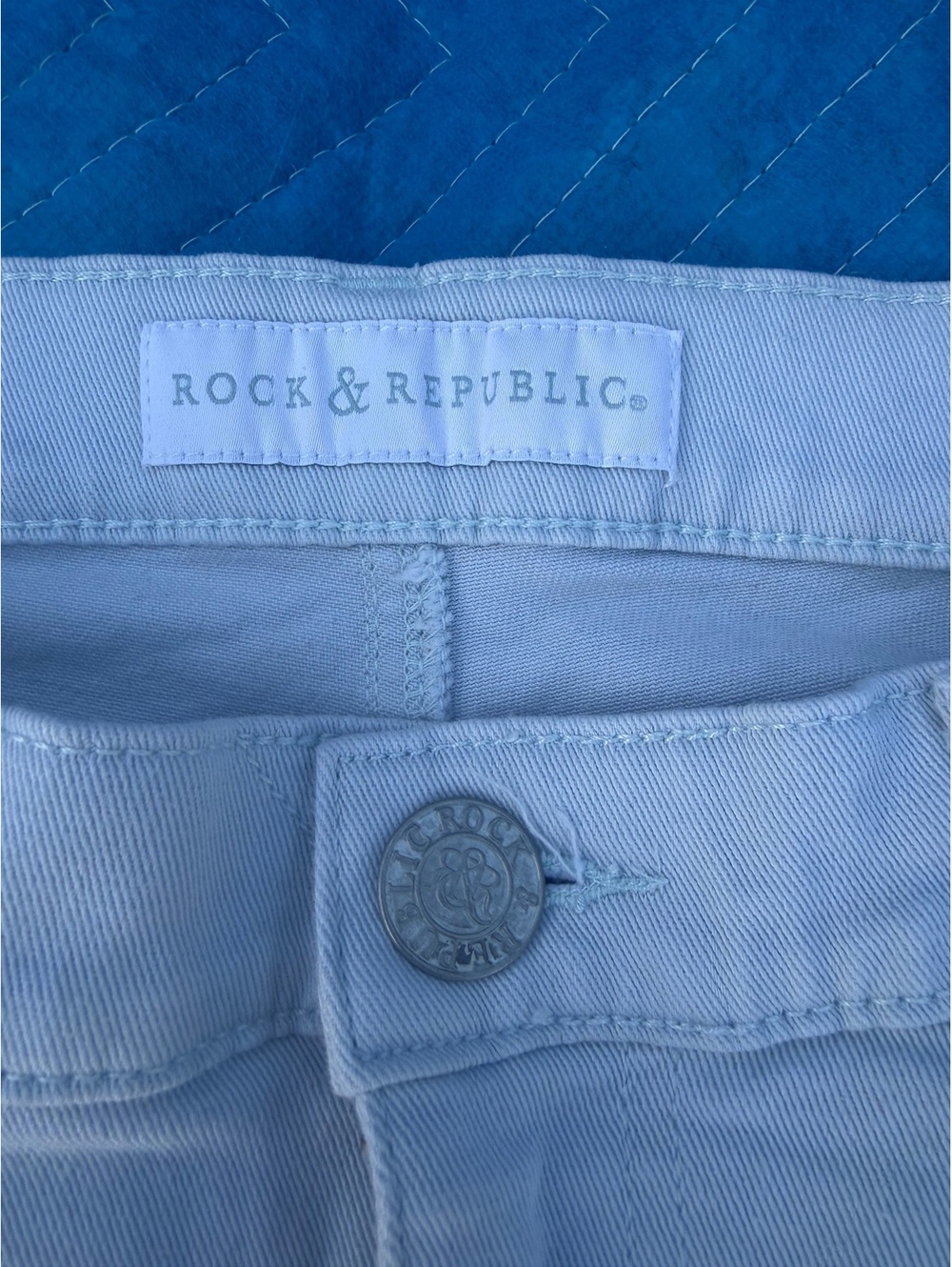 Rock & Republic Berlin White / Ice Blue Skinny Jeans Size 12 Mid Rise